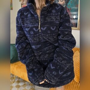 Alpine Sherpa Half-Zip Navy Blue Pullover.  Very Warm!  Excellent Condition.